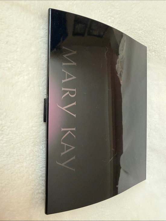 Mary Kay Other - Mary Kay Black Makeup Compact